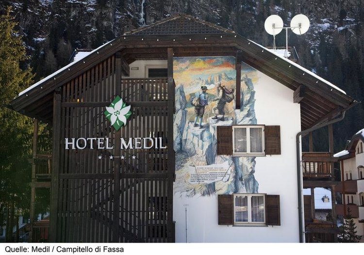 Zájezd Medil **** - Jižní Tyrolsko - Dolomity / Campitello di Fassa - Záběry místa