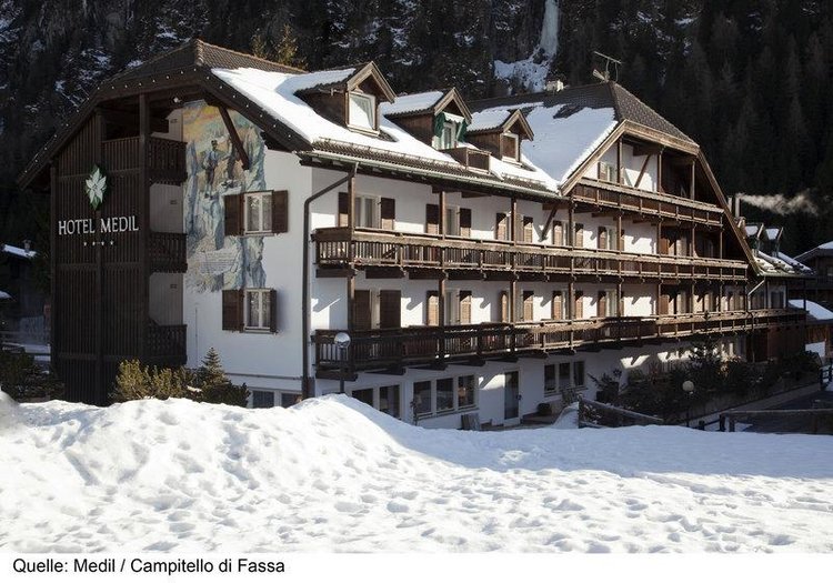 Zájezd Medil **** - Jižní Tyrolsko - Dolomity / Campitello di Fassa - Záběry místa