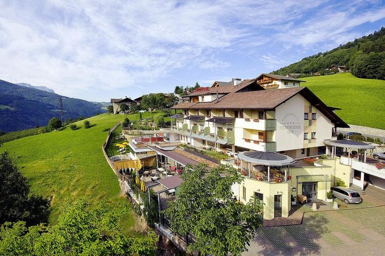 Zájezd Panorama Wellness Hotel Feldthurnerhof ***+ - Jižní Tyrolsko - Dolomity / Feldthurns - Záběry místa