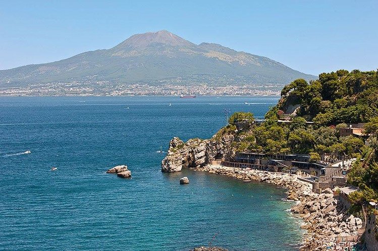 Zájezd Capo La Gala ***** - pobřeží Amalfi - Neapolský záliv / Sorrent - Záběry místa