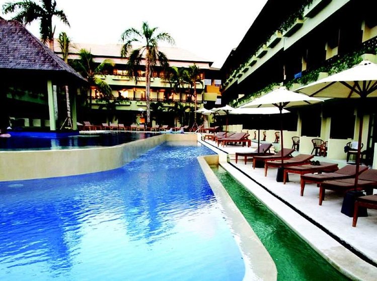 Zájezd The Breezes Bali Resort & Spa **** - Bali / Seminyak - Bazén