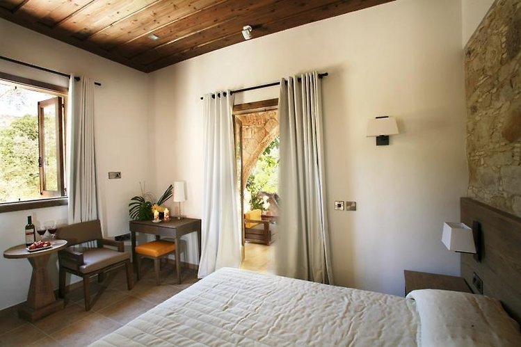 Zájezd Ayii Anargyri Natural Healing Spa Resort **** - Kypr / Paphos - Příklad ubytování