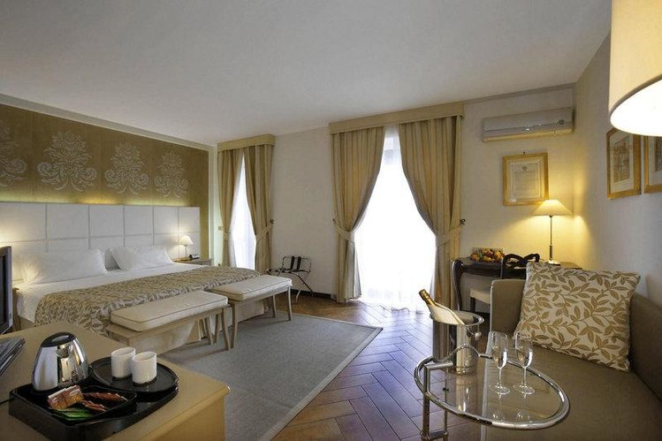 Zájezd Baia Taormina - Grand Palace Hotels & Spa **** - Sicílie - Liparské ostrovy / Forza d'Agrò - Příklad ubytování