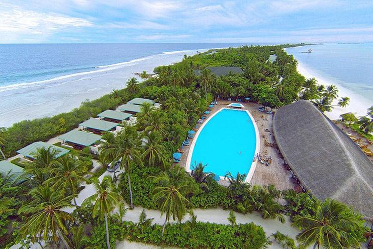 Zájezd Canareef Resort Maldives **** - Maledivy / Addu Atol - Bazén