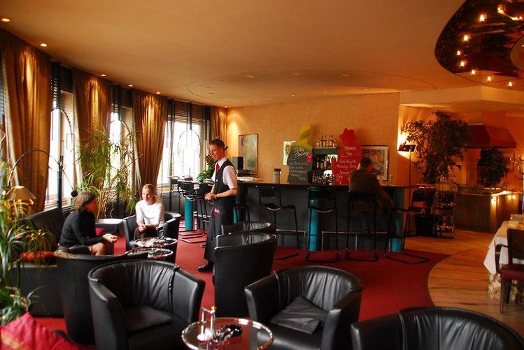 Zájezd Grand City Hotel Berlin **** - Hamburk a okolí / Hamburg - Bar