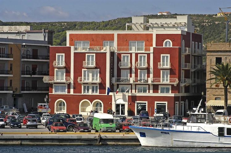 Zájezd Lu' Hotel Riviera **** - Sardinie / Carloforte - Záběry místa