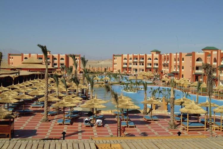 Zájezd Aqua Vista Resort & Spa **** - Hurghada / Hurghada - Bazén