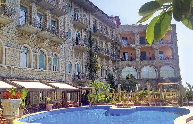 Zájezd Taormina Park Hotel **** - Sicílie - Liparské ostrovy / Taormina - Bazén