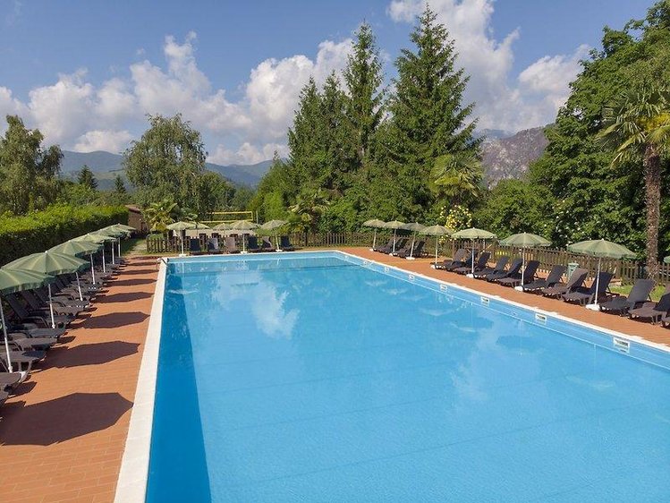 Zájezd Residence Campi **** - Lago di Garda a Lugáno / Voltino - Bazén