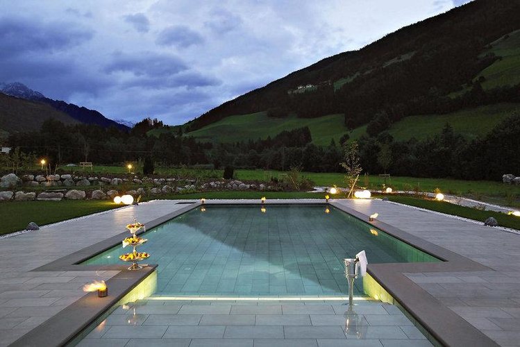 Zájezd Alpenpalace Deluxe Hotel & Spa Resort ***** - Jižní Tyrolsko - Dolomity / St. Johann im Ahrntal - Bazén